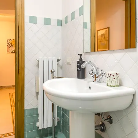 Apartment Hostly-la Casa Di Marta-two Steps From The Tower *